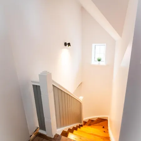 5 - Mega Saniertes Im Dankmalschutz - Nur Kurze Zeit Verfügbar Apartment